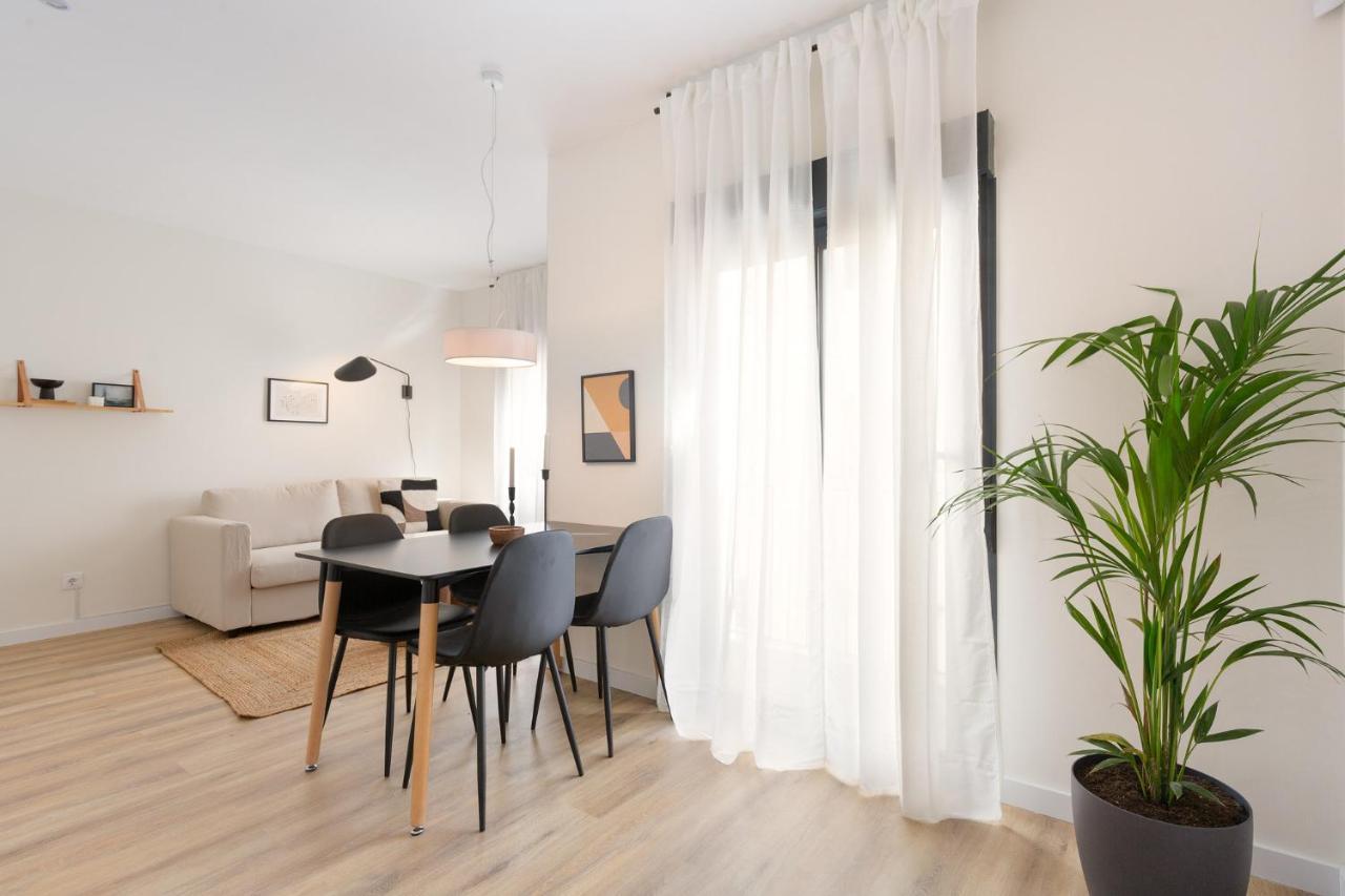 Urban Chill Apartments By Olala Homes L'Hospitalet de Llobregat Exterior photo